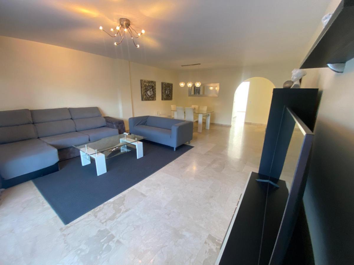 Jardines De Banus Apartments มาร์เบยา ภายนอก รูปภาพ